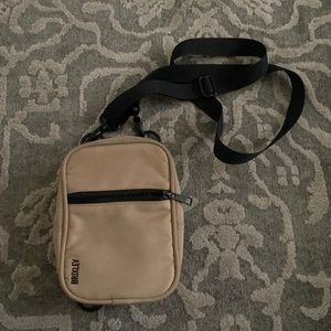 Brixley cross body bag
